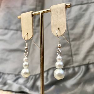 🛑3 for $10 MUST GO SALE Handmade Elegant Drop Pearl Earrings